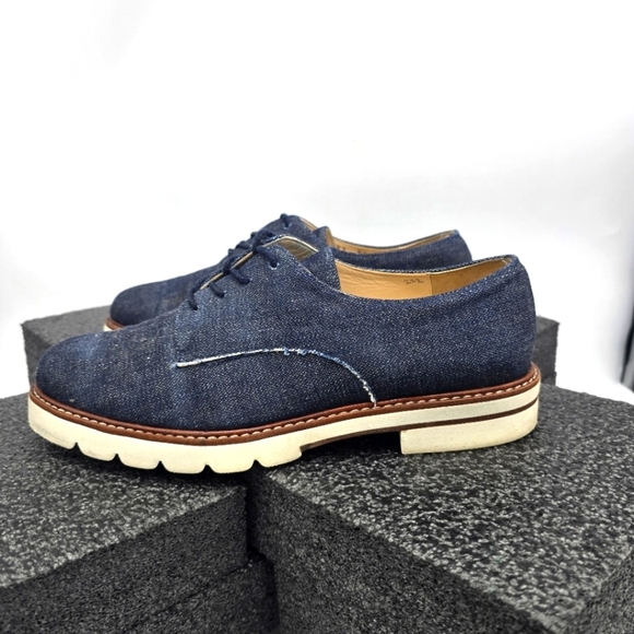 Stuart Weitzman Blue and White Suede Oxfords with Lace-Up Design - Picture 1 of 9